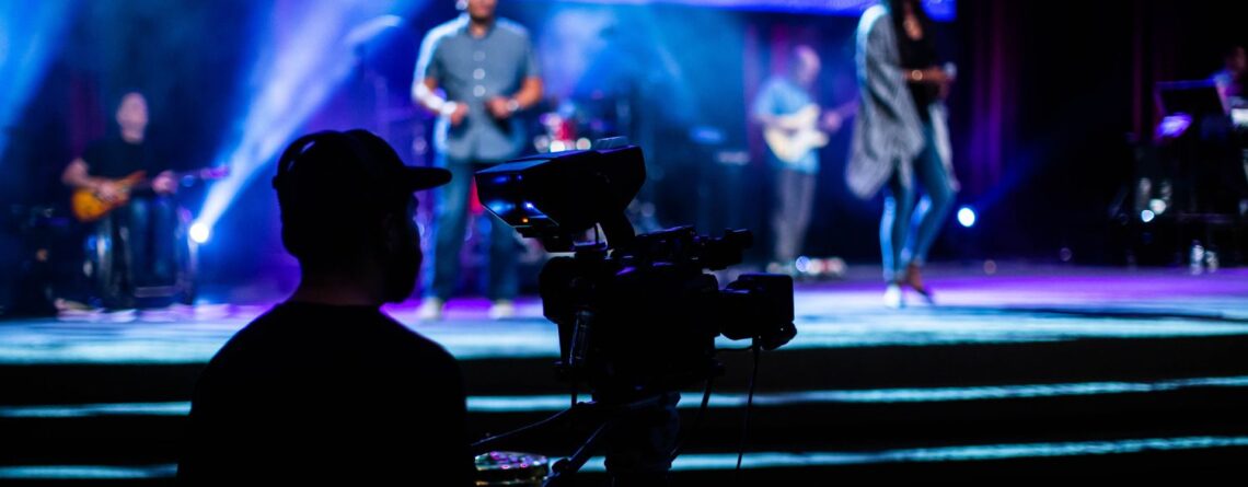 Mastering Budget-Friendly Concert Photography: A Comprehensive Explainer for Enthusiasts